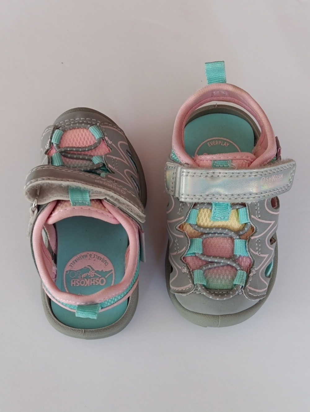 OshKosh B'gosh Martin Girl Toddler sandalsGray, Pink Size 4M Excellent Condition